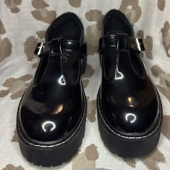 SOLD - Picture 2 of 6